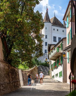 Page-23185-News-Photos-Nyon-Castle-03